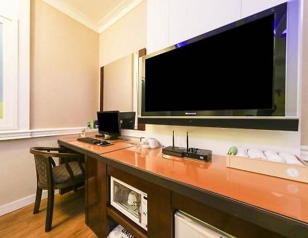 Apartemen 1000 m² dengan 1 kamar tidur dan 1 kamar mandi pribadi di Uichang-gu Changwon Bagian luar foto