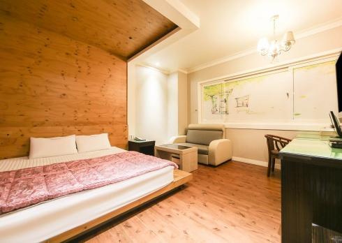 Apartemen 1000 m² dengan 1 kamar tidur dan 1 kamar mandi pribadi di Uichang-gu Changwon Bagian luar foto